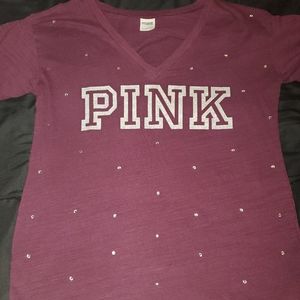 Maroon vs pink t-shirt
